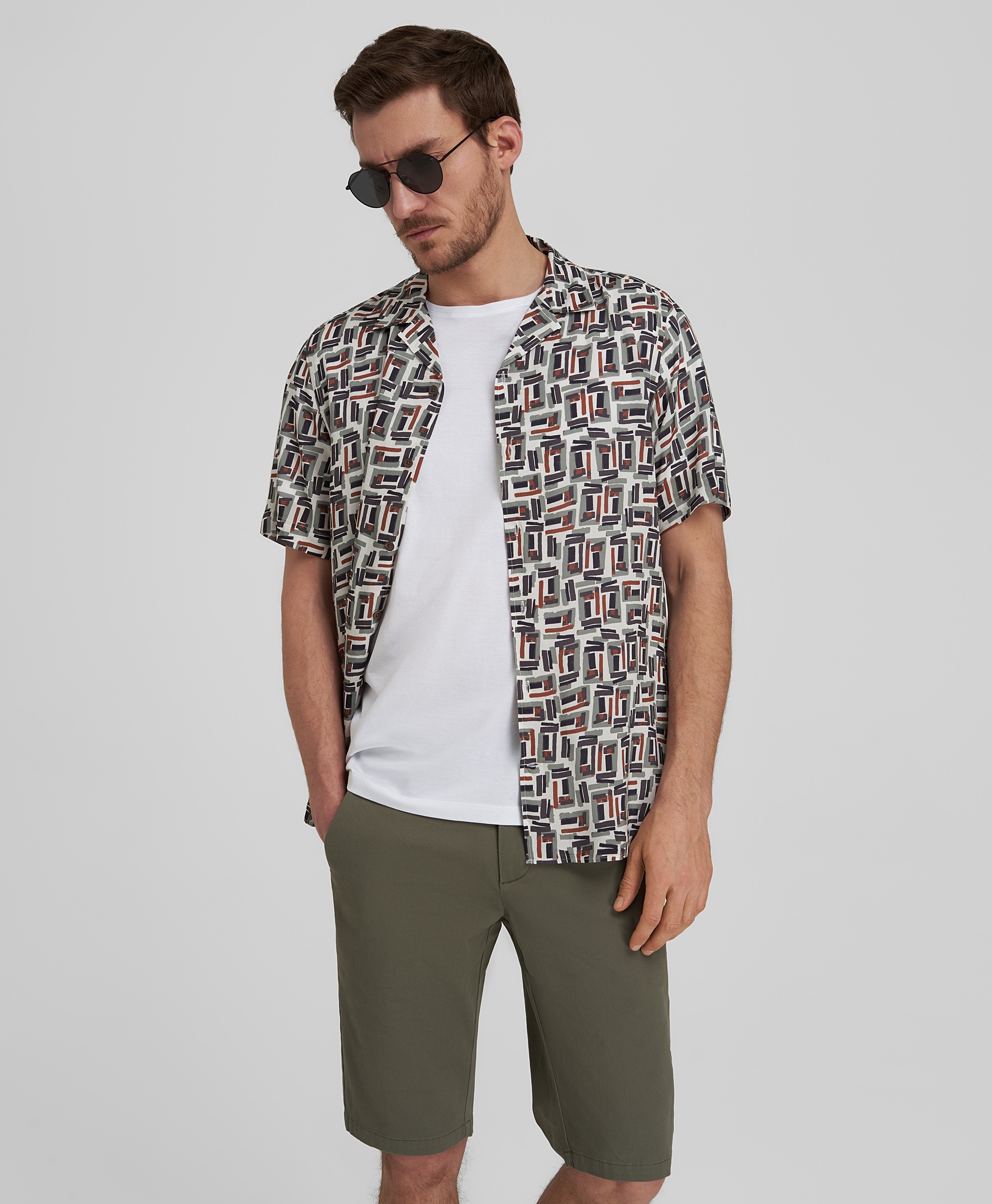 Рубашка из вискозы, прямой силуэт