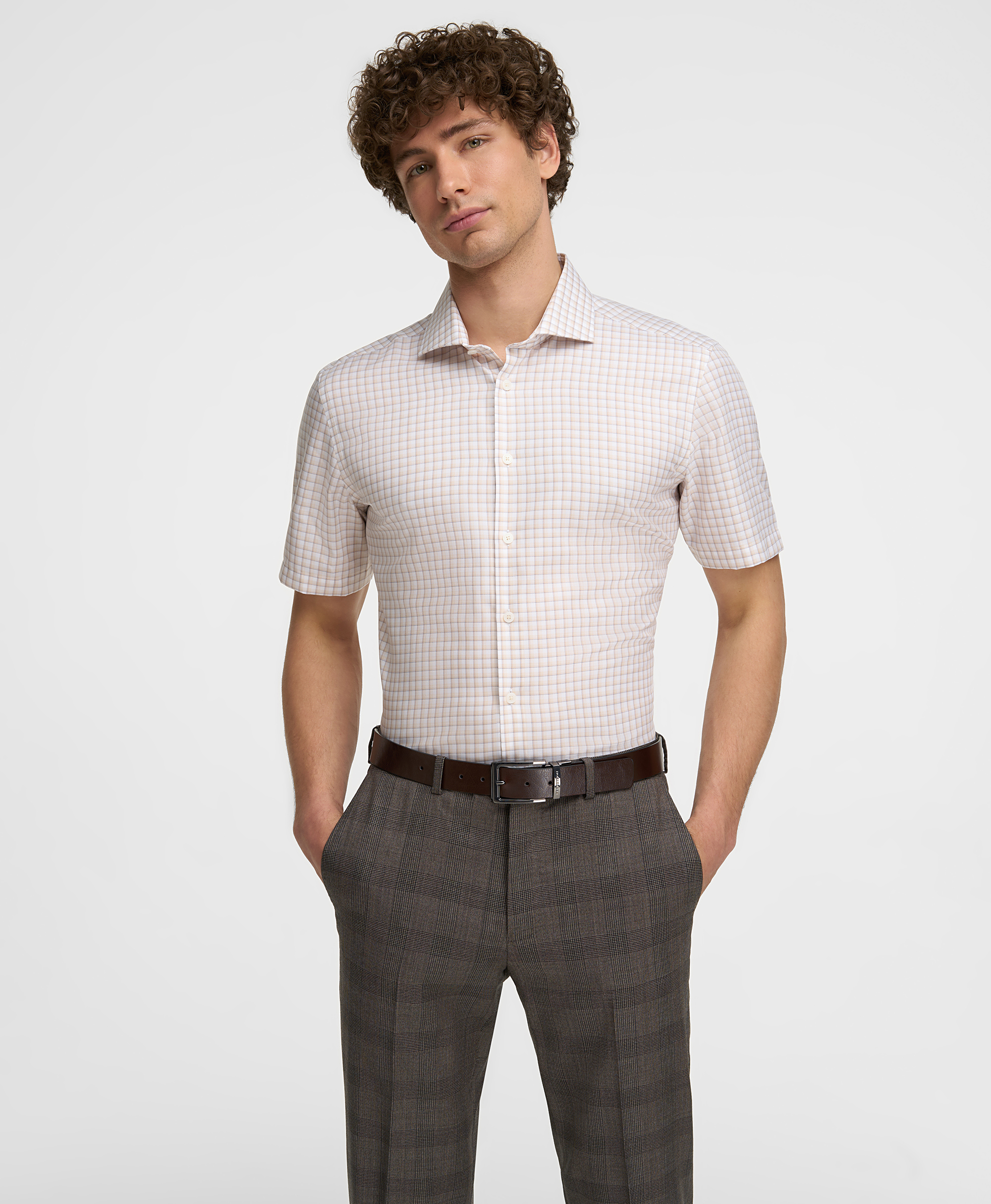 Рубашка хлопковая, не требует утюжки, полуприлегающий силуэт