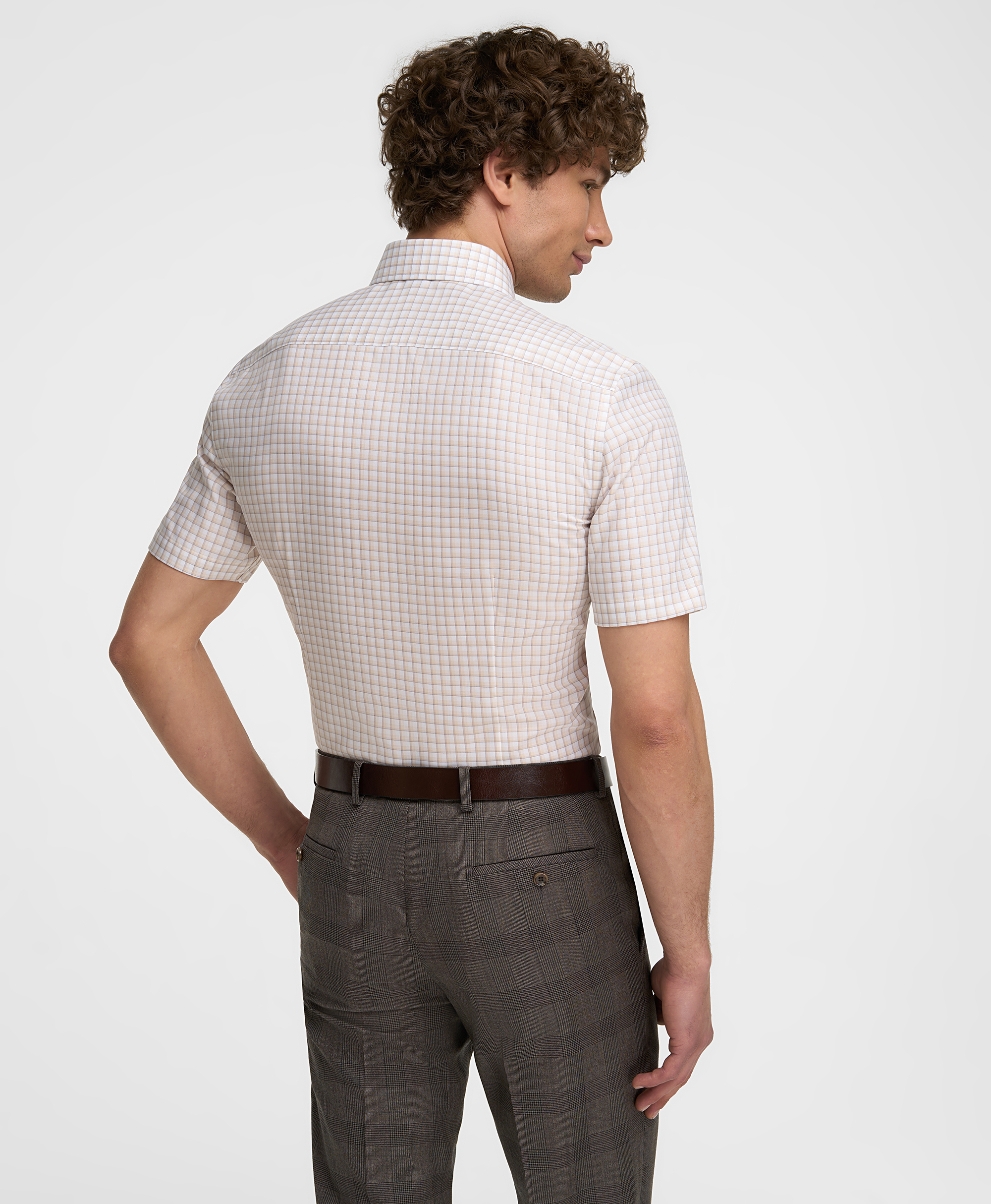 Рубашка хлопковая, не требует утюжки, полуприлегающий силуэт