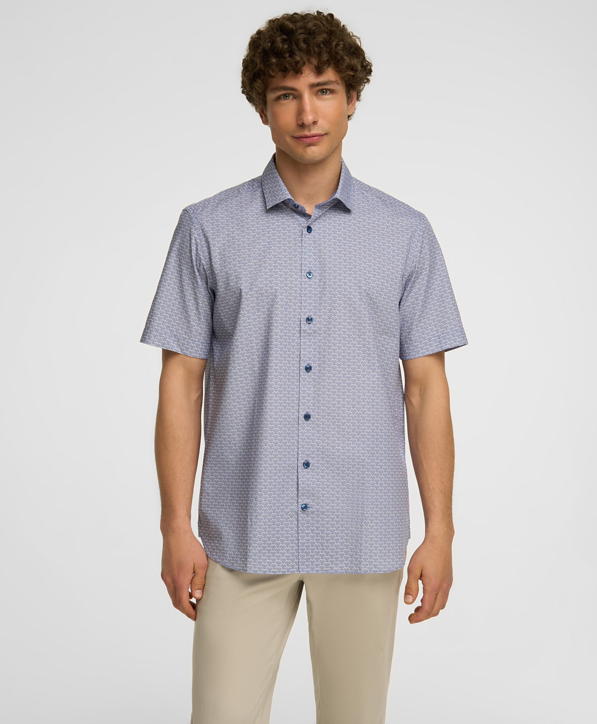 Рубашка стандартная, прямой силуэт