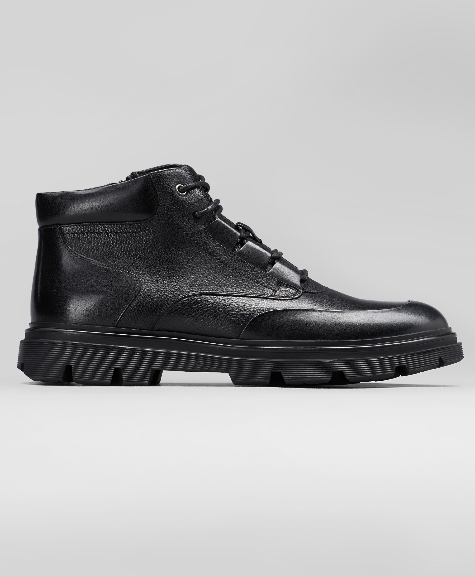 Ботинки утеплённые