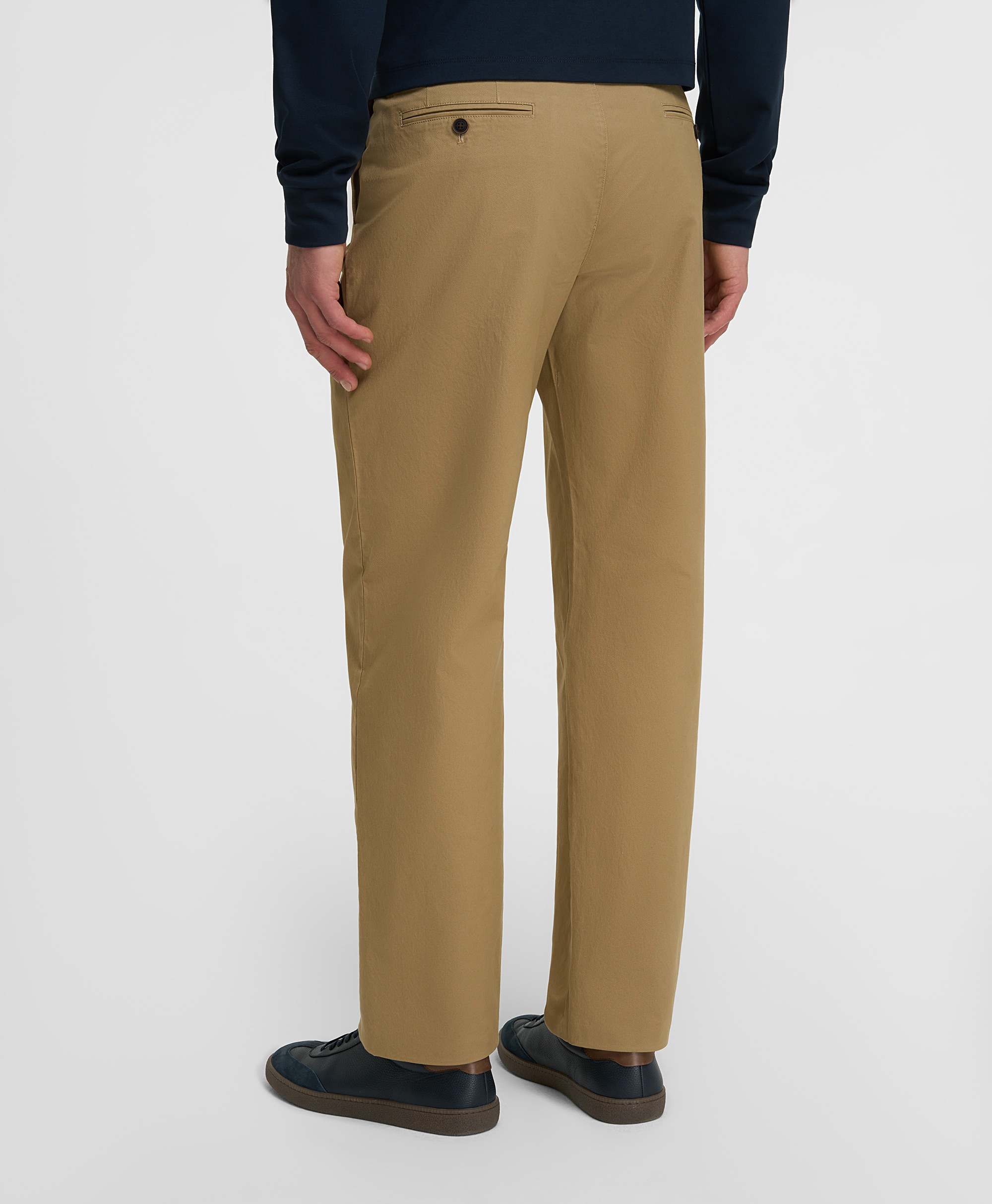 Брюки-чинос, прямой силуэт