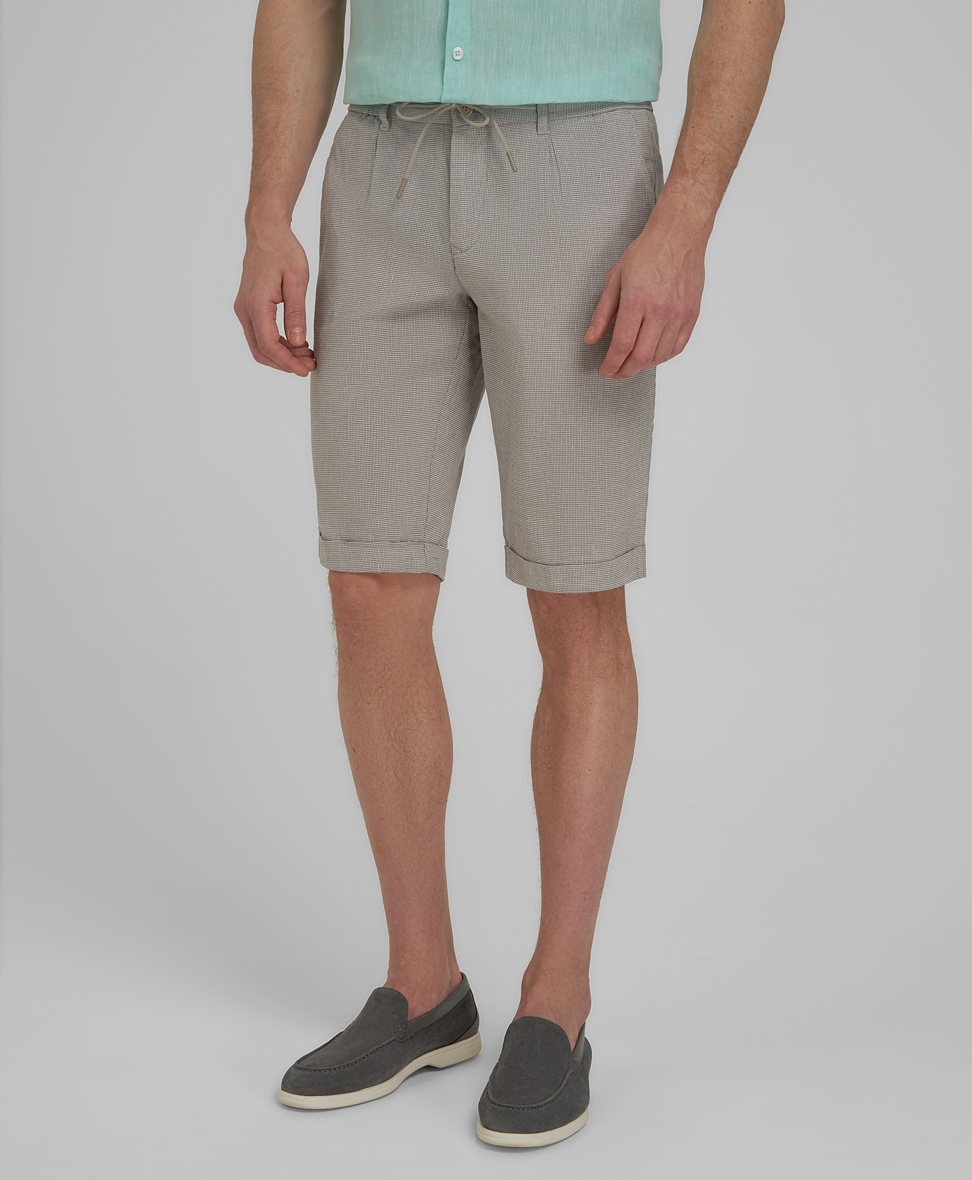 Шорты-чинос, прямой силуэт