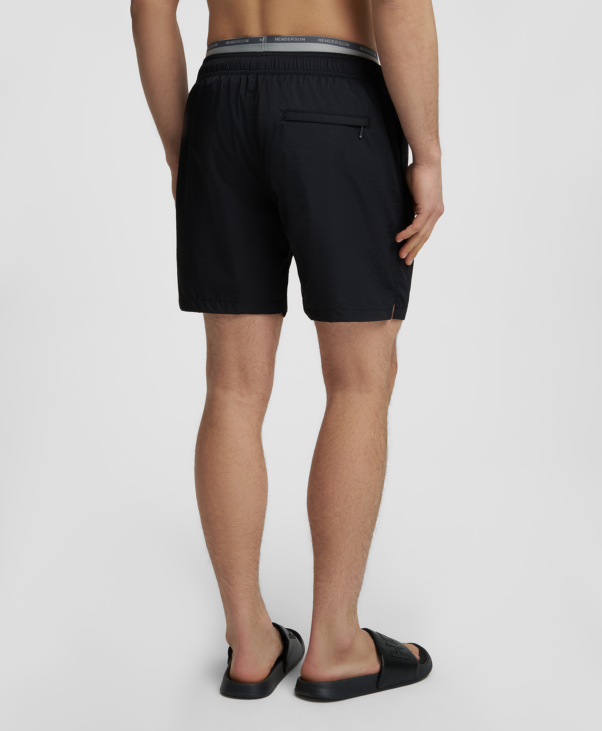 Шорты плавательные