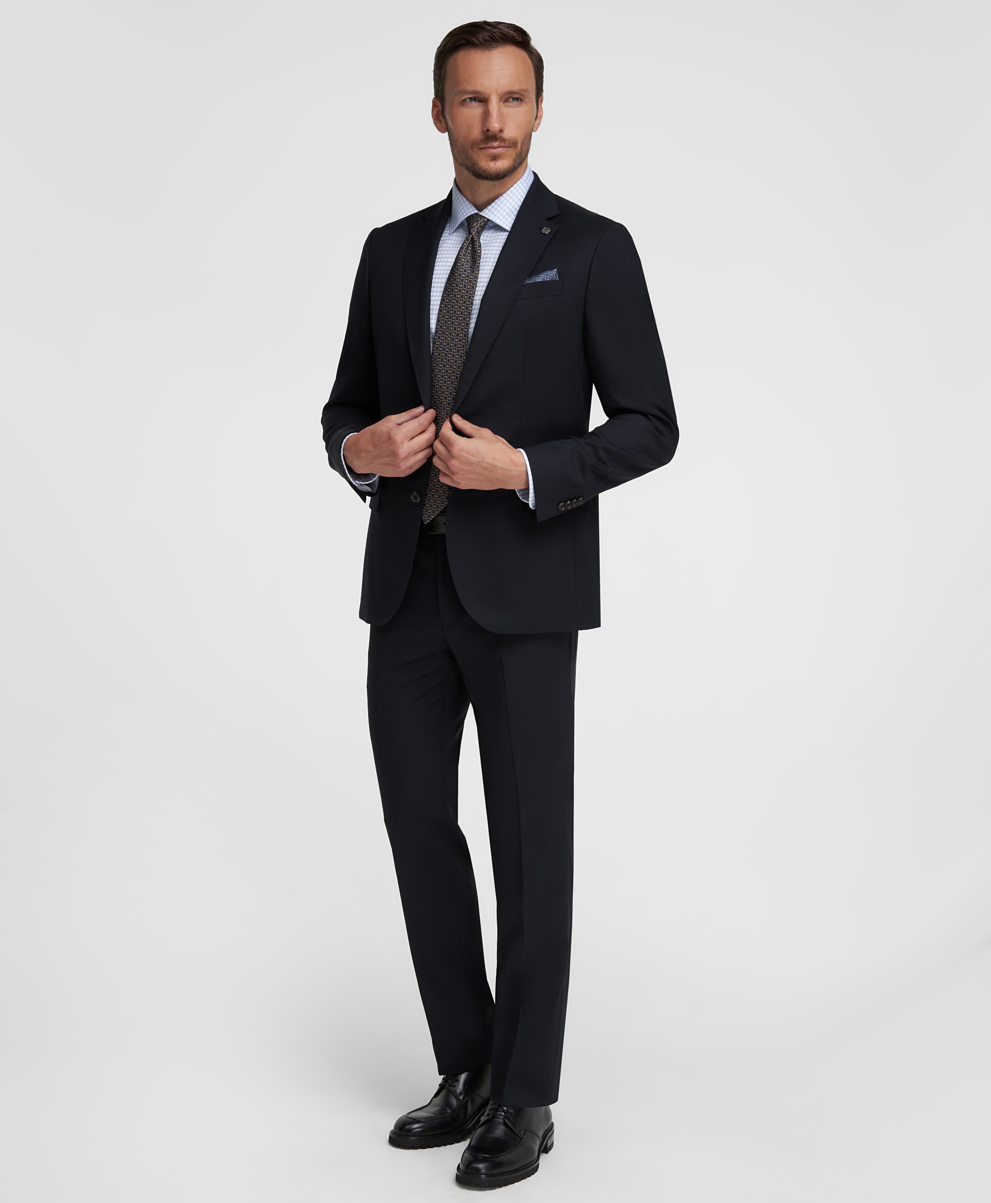 Брюки костюмные из эластичной ткани, прямой силуэт