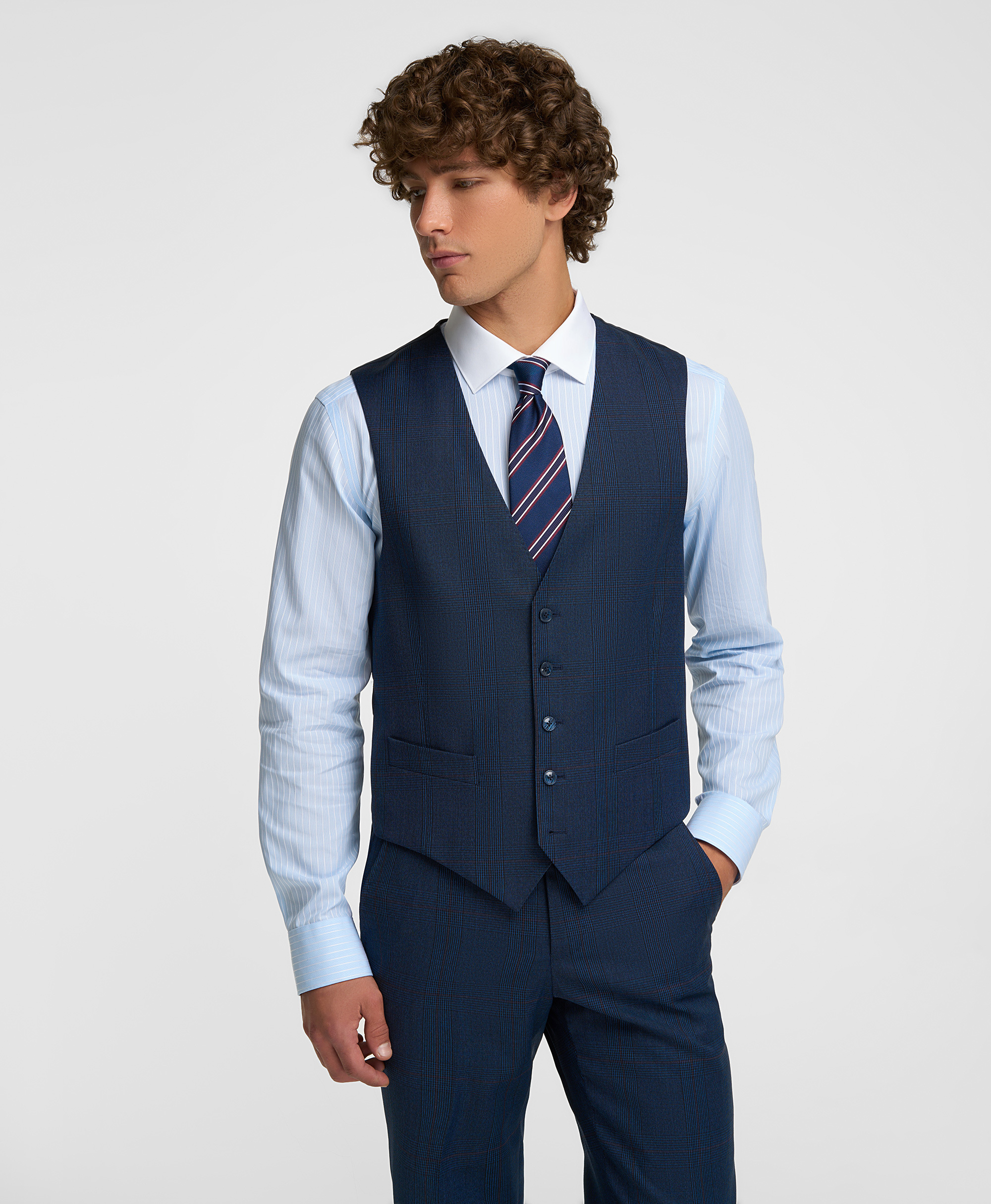 Жилет костюмный из эластичной ткани